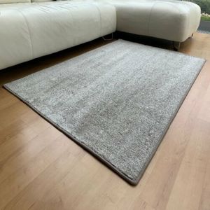 Kusový koberec Capri taupe, pr. 80 cm